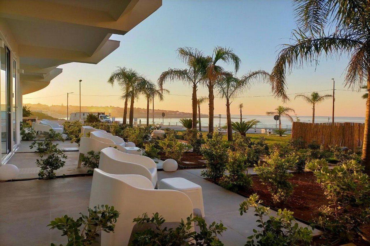 Jonium Hotel - Amazing Sea View And Swimming Pool Pulsano Exterior photo