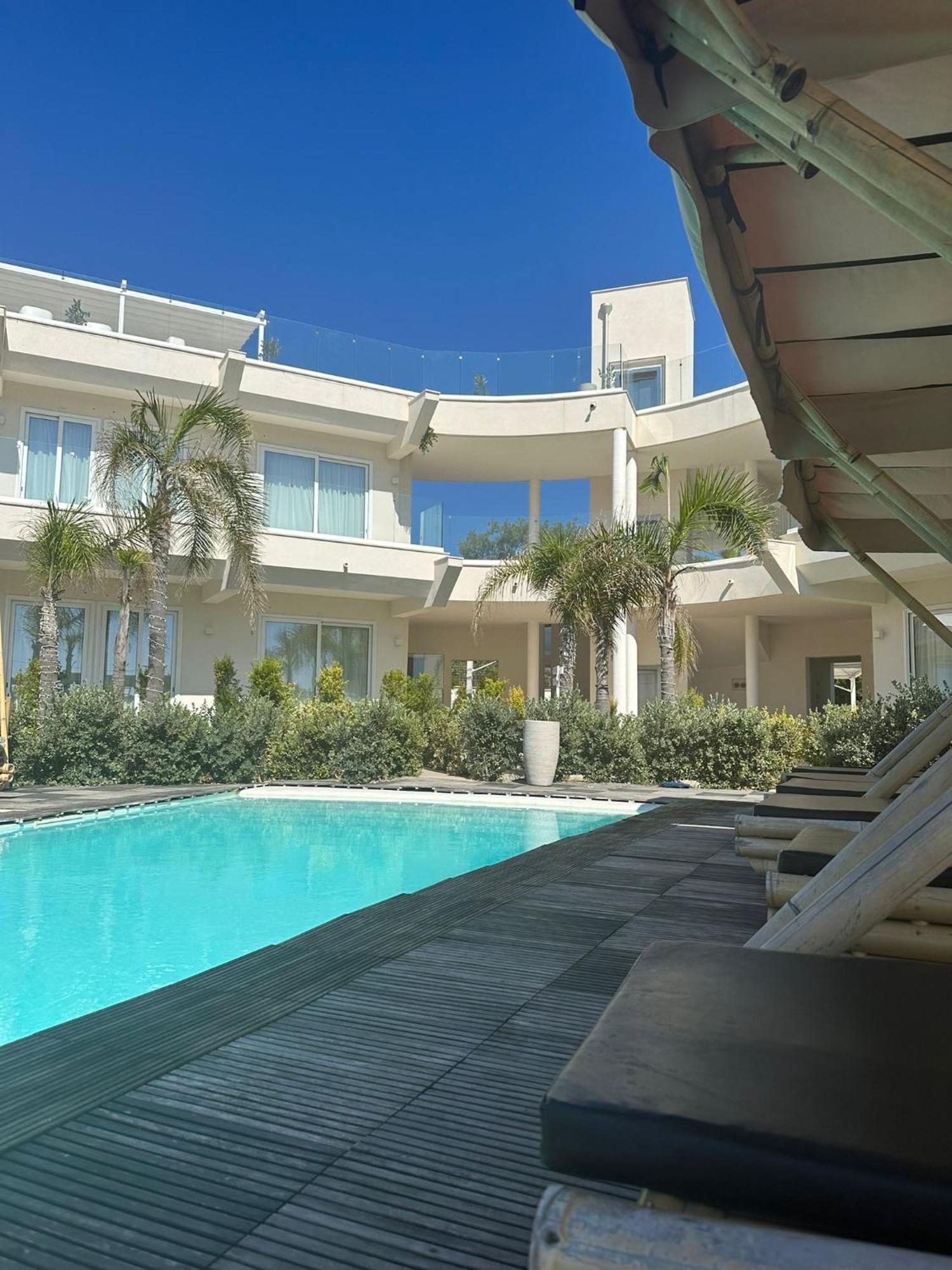 Jonium Hotel - Amazing Sea View And Swimming Pool Pulsano Exterior photo