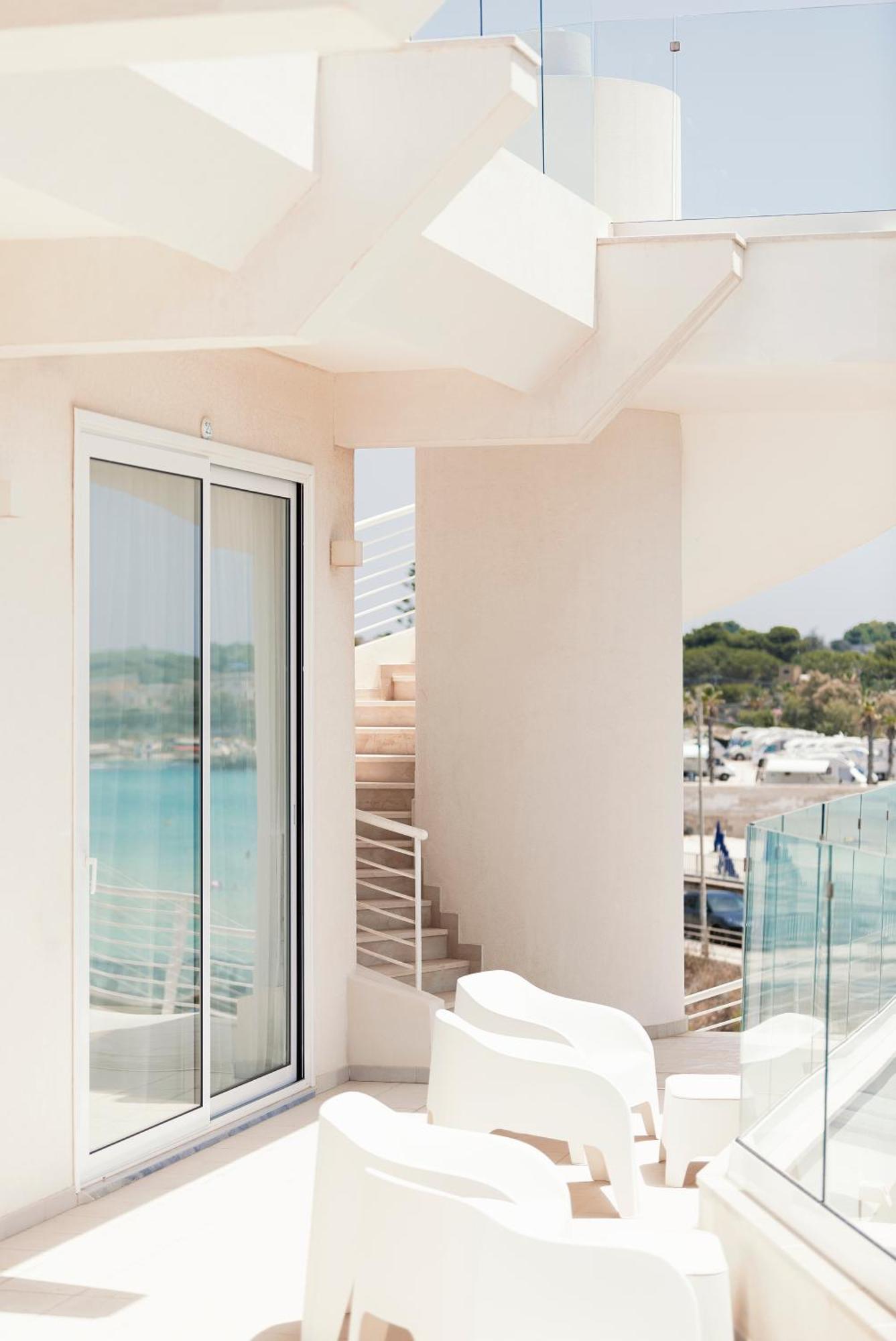 Jonium Hotel - Amazing Sea View And Swimming Pool Pulsano Exterior photo
